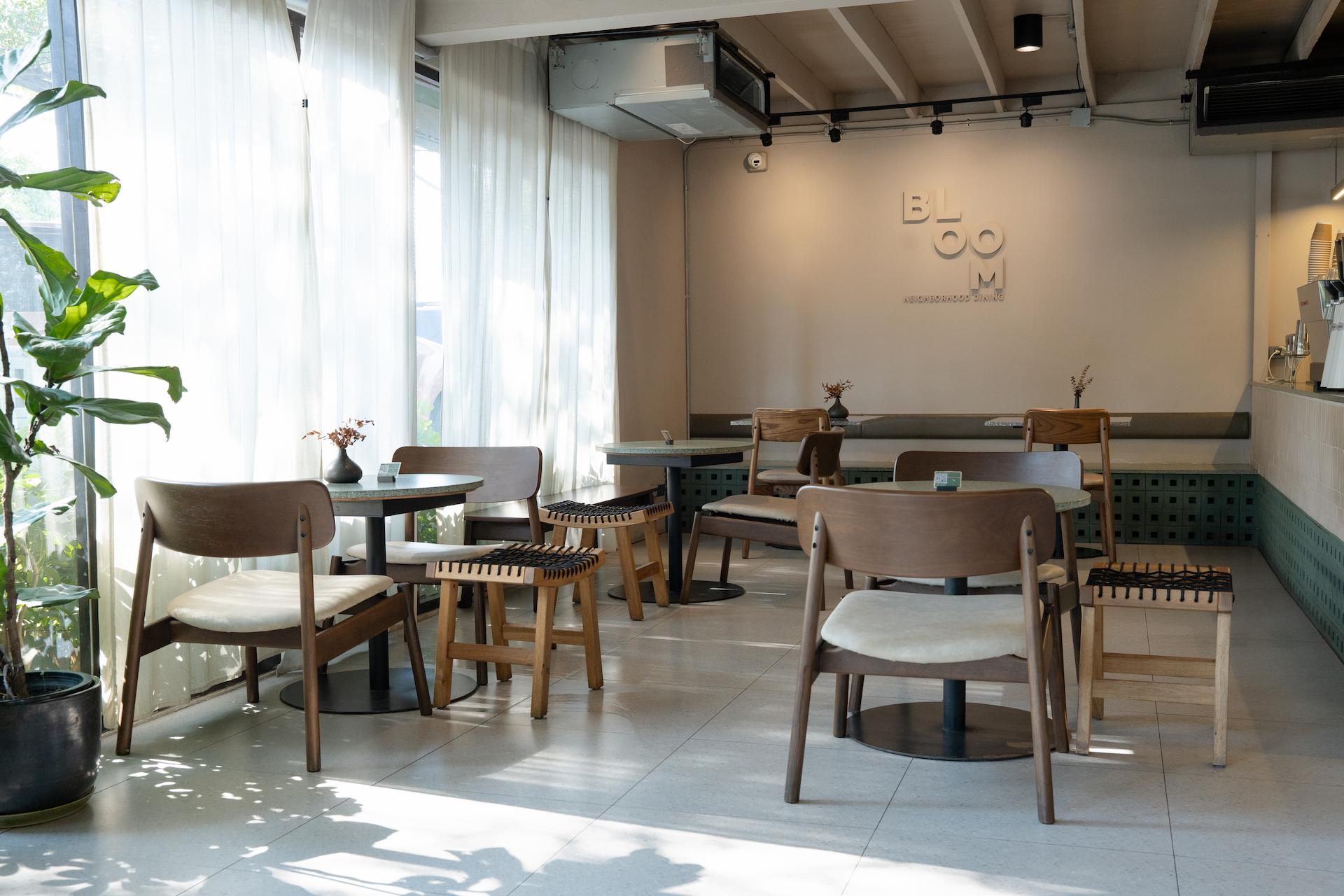 Bloom Dining sunlit interior on Rama 9