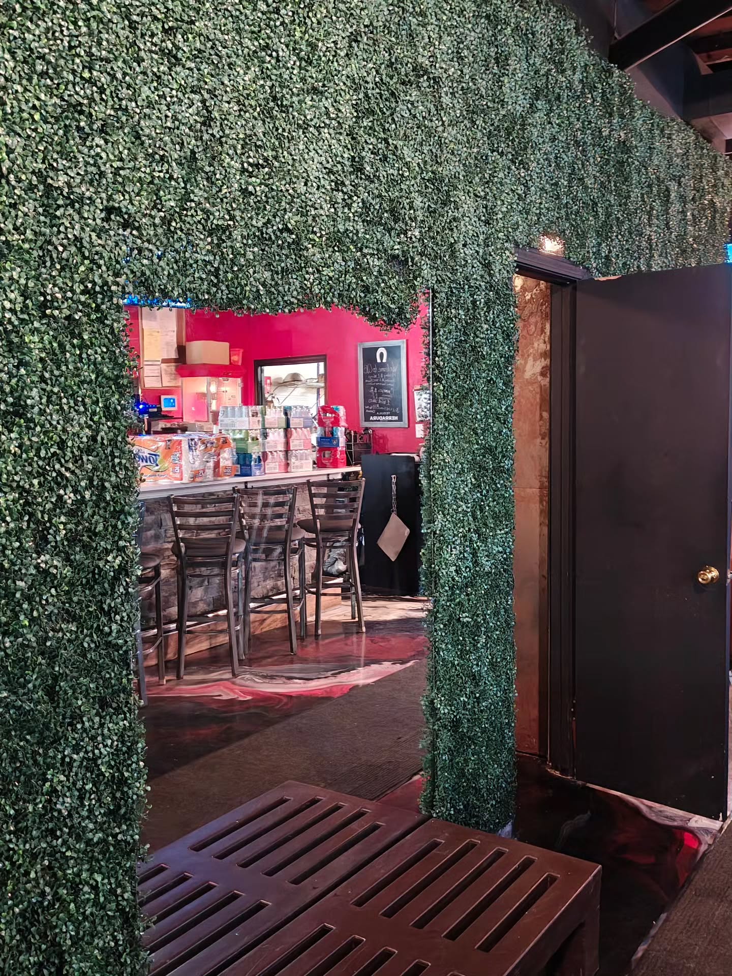 Q13 Sports Bar & Grill — Kansas City, KS