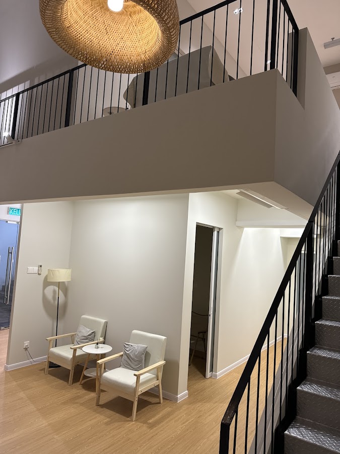 Smilee Dental Clinic — reception and waiting area