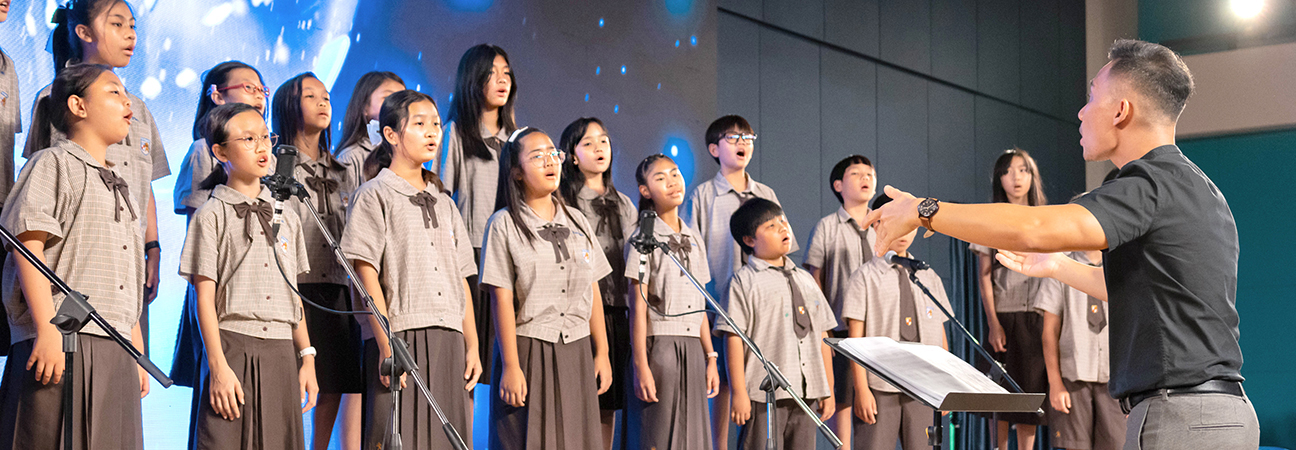 TSIS school choir